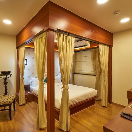 Tranquil La Casa Hotel Pune Exterior photo